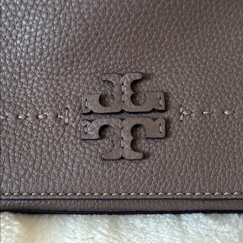 Tory Burch McGraw Fold-Over Crossbody Bag - Picture 3 of 8